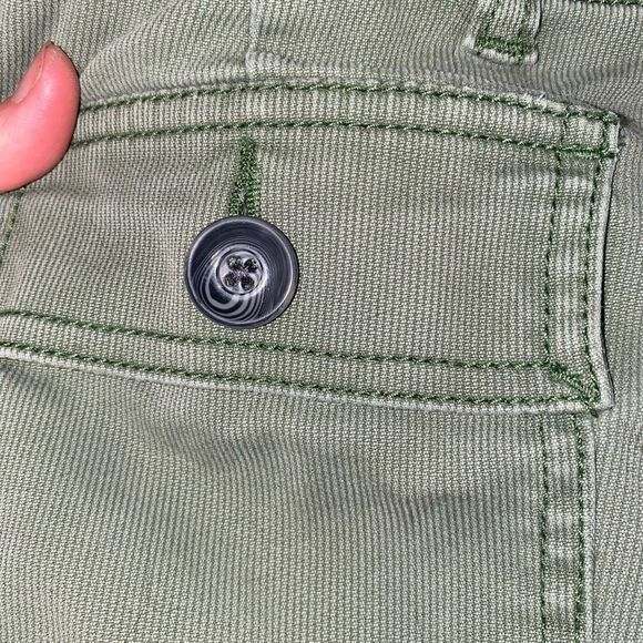 Anthropologie CAbi 🐾 Green Quest Cord Mid-Rise Classic Skinny Jeans Pants Sz 4 - Picture 6 of 8